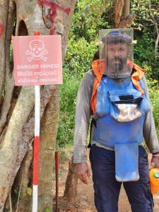 Mine fields clearance